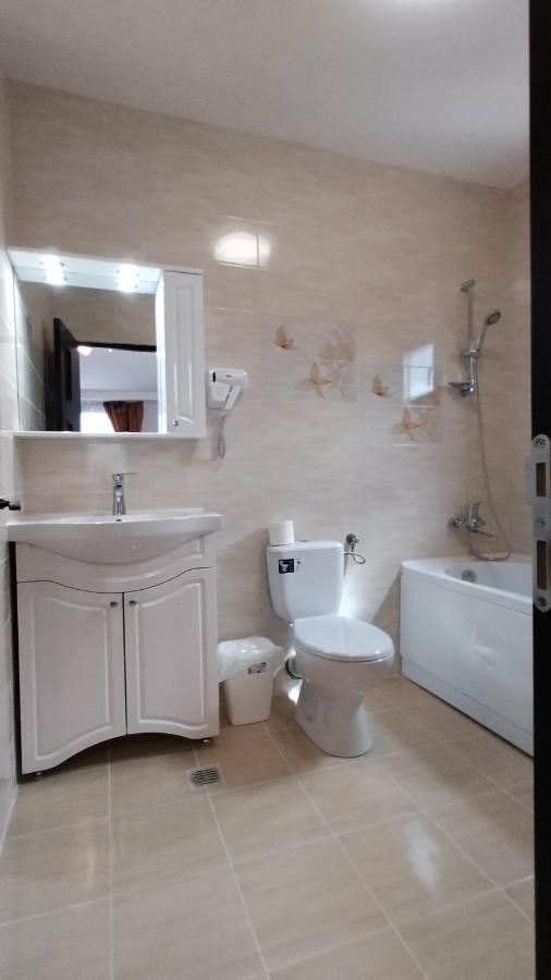 La Amy Apartment Pangarati Luaran gambar