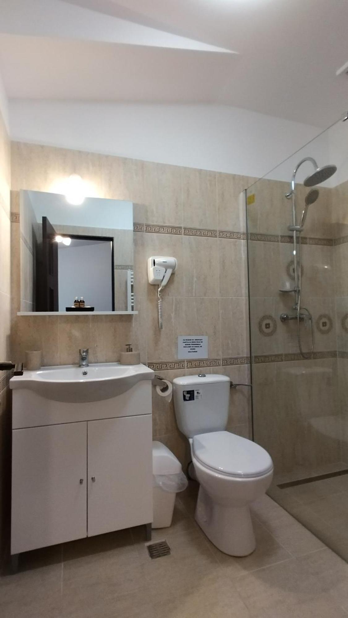 La Amy Apartment Pangarati Luaran gambar