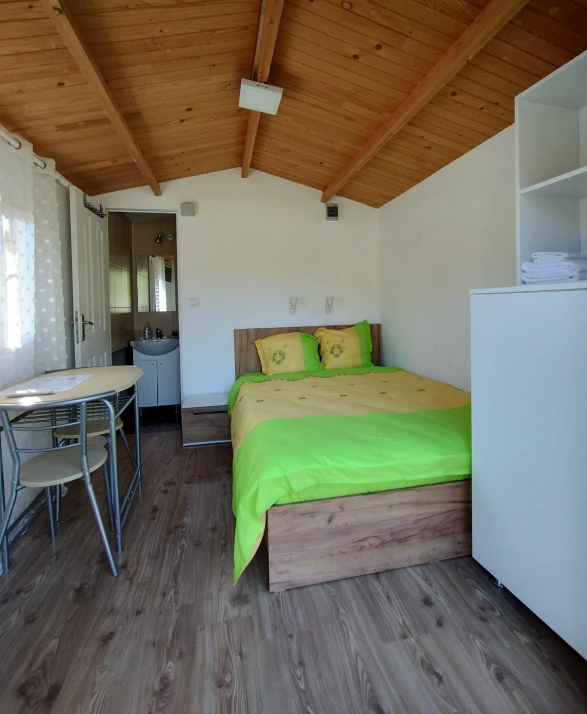 La Amy Apartment Pangarati Luaran gambar